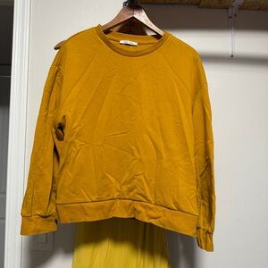 mustard zara sweater